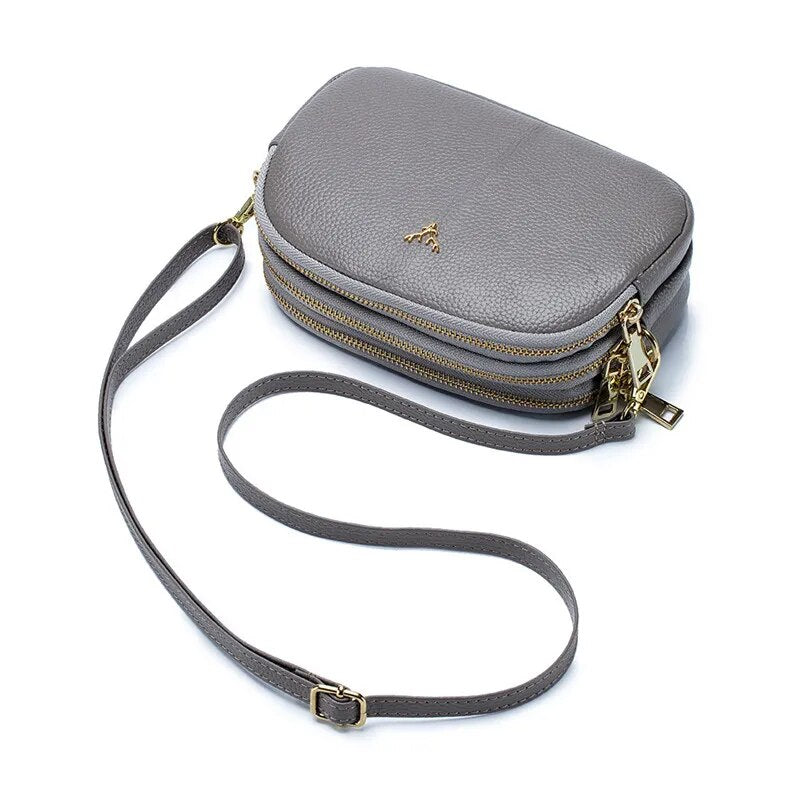 Woman Shoulderbag Shell Bag gray