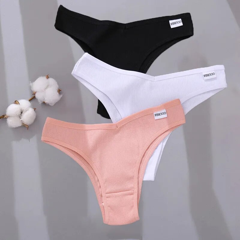 Female low raise comfortable knickers