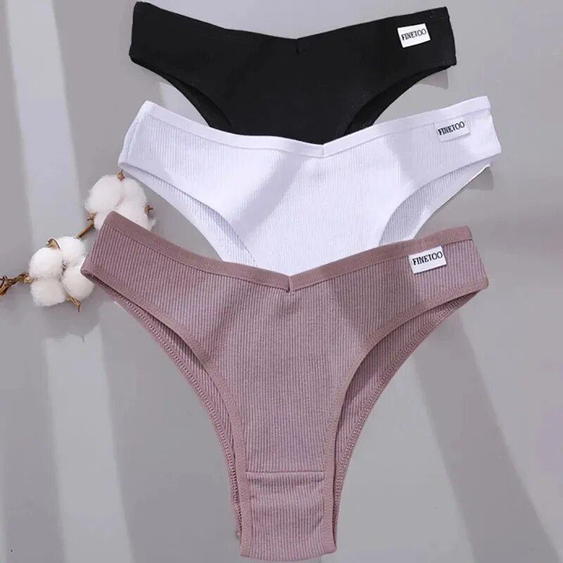 Female low raise comfortable knickers