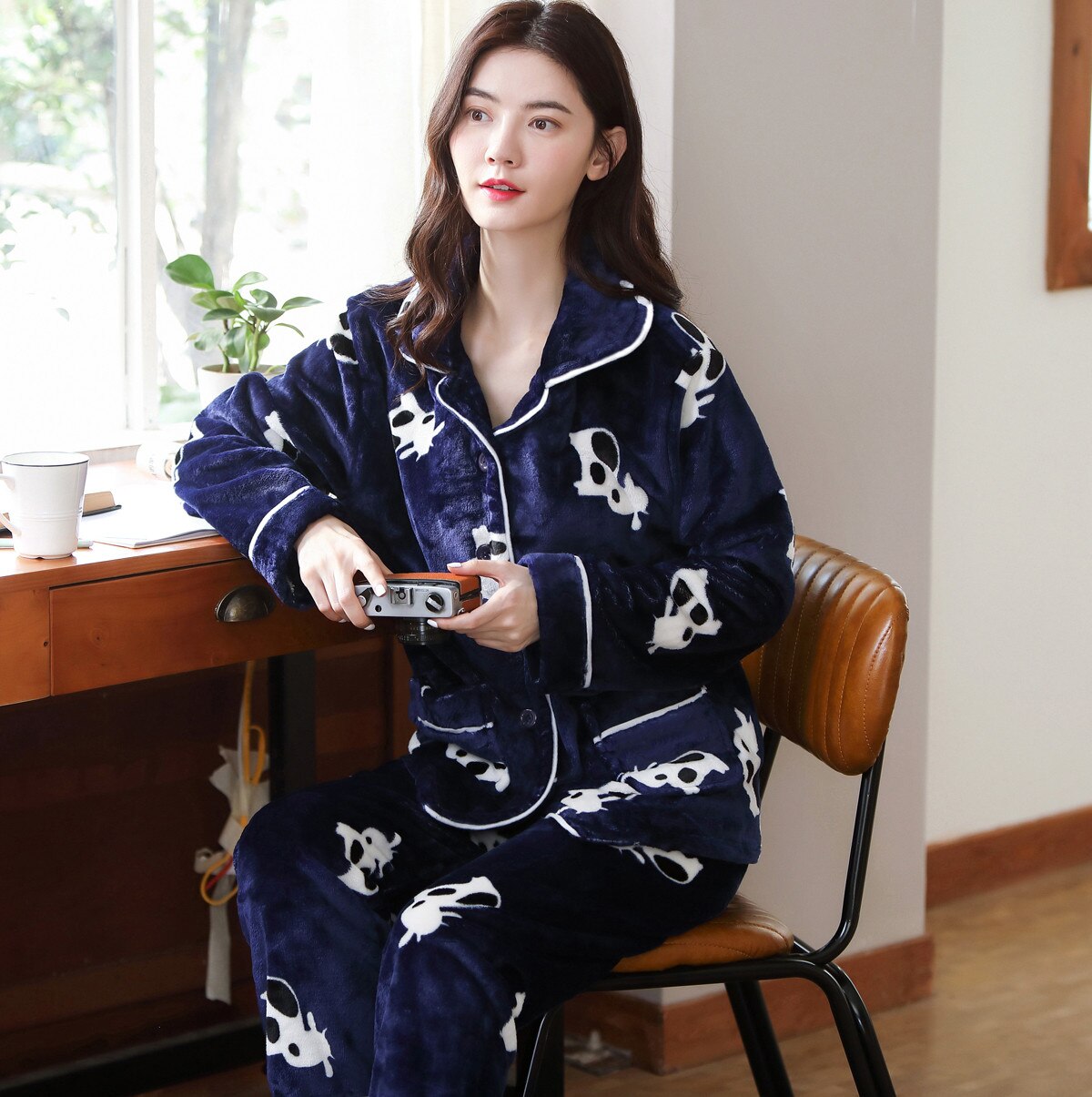 Women Warm Soft Pyjamas Set