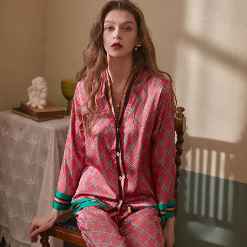 New Style Long Sleeved Women Pajamas Set Red