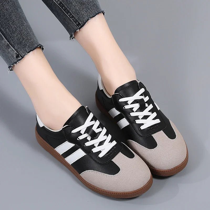 Women's classic trainers Sneakers