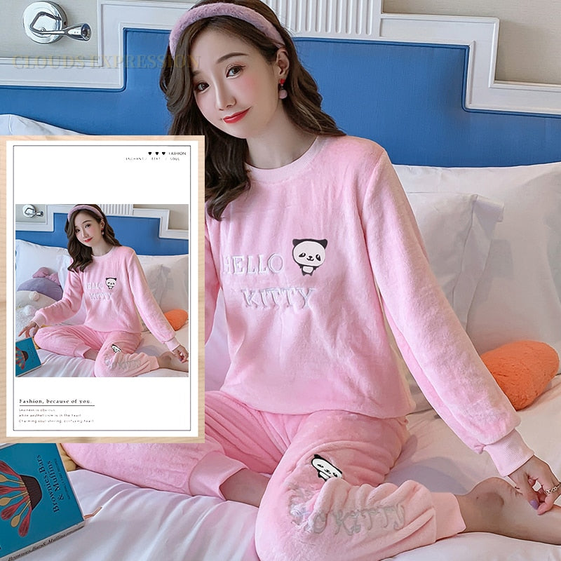 Winter Flannel Women's Pyjama Set