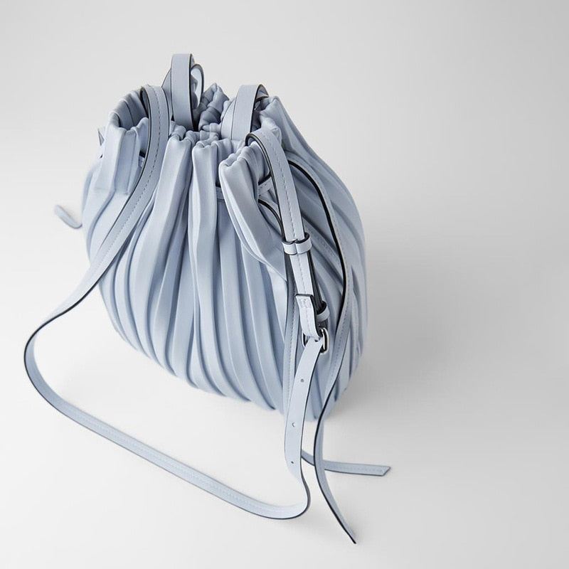 Pleated charming Bucket Bag