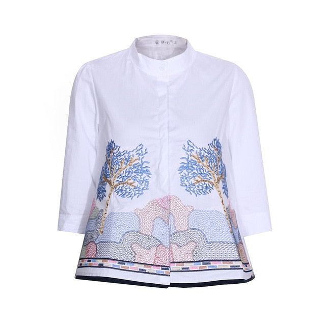 Abstract Embroidered 3/4 sleeve Blouse