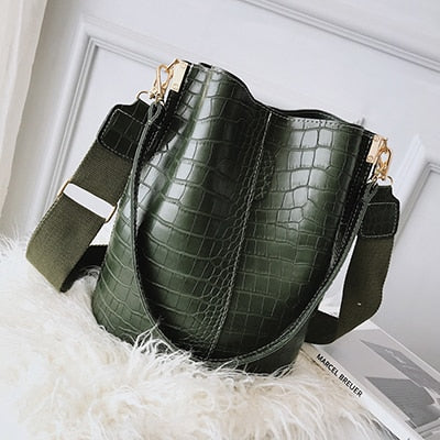 Vintage style Leather look Stone Pattern Handbag