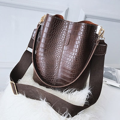 Vintage style Leather look Stone Pattern Handbag